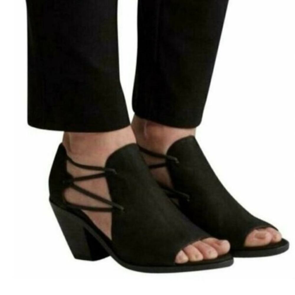 Eileen Fisher Nikki leather Peep Toe Cutout elastic Strappy Block Heels Size 7.5